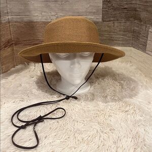 Furtalk Women's adjustable wide brim summer straw sun hat